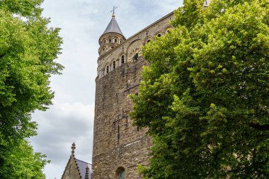 Maastricht şehri Hollanda 'daki Maas Nehri' nde.