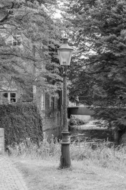 Maastricht şehri Hollanda 'daki Maas Nehri' nde.