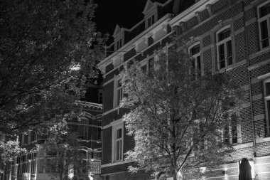 Maastricht şehri Hollanda 'daki Maas Nehri' nde.