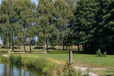 Westphalia 'daki Raesfeld köyünde yaz mevsimi