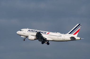 Zurich, Switzerland, January 20, 2023 Air France Airbus A319-115 aircraft departing from runway 28