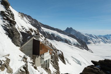 Jungfraujoch, Canton Bern, İsviçre, 11 Şubat 2023 Kış Harikalar Diyarı ve Avrupa 'nın en büyük buzulu