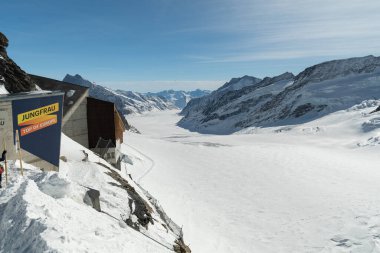 Jungfraujoch, Canton Bern, İsviçre, 11 Şubat 2023 Kış Harikalar Diyarı ve Avrupa 'nın en büyük buzulu