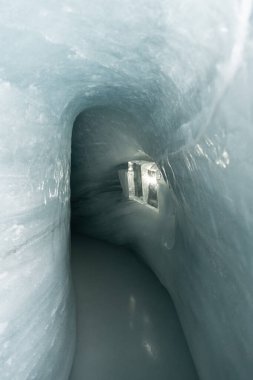 Jungfraujoch, Canton Bern, İsviçre, 11 Şubat 2023 Buzdan sarayın içindeki yeraltı tünel sistemi