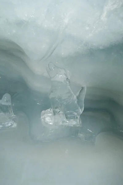 Jungfraujoch Canton Bern Suiza Febrero 2023 Escultura Hielo Perro Dentro —  Fotos de Stock