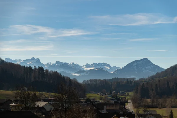 Oberaegeri Švýcarsko Února 2023 Horská Krajina Pobřeží Jezera Aegerisee Slunečného — Stock fotografie