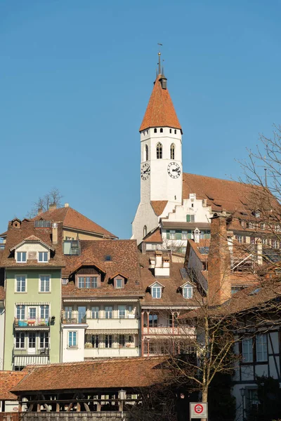 Thun Suiza Febrero 2023 Paisaje Urbano Con Torre Antigua Iglesia — Foto de Stock