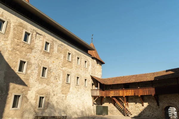 Тун Швейцария Февраля 2023 Старый Замок Тун Городе Солнечный День — стоковое фото