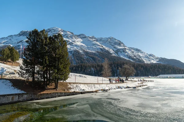 Saint Moritz Sviçre Şubat 2023 Saint Moritz Donmuş Gölü Güneşli — Stok fotoğraf