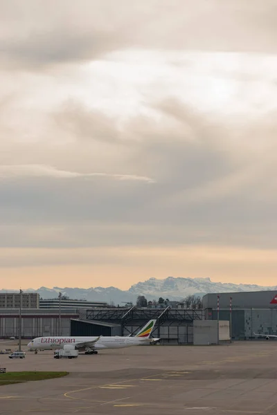 Цюрих Швейцария Января 2023 Года Эфиопский Самолет Airbus A350 941 — стоковое фото