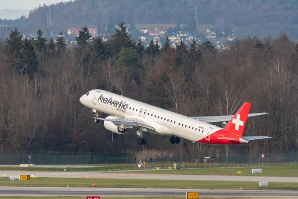 Цюрих Швейцарія Січня 2023 Року Гельветичні Дихальні Шляхи Embraer E195 — стокове фото