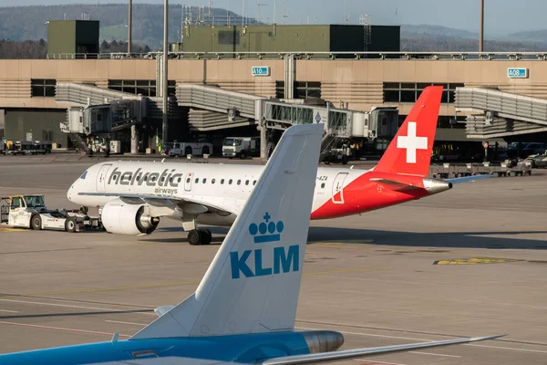 Zurich Switzerland January 2023 Helvetic Airways Embraer E190 Aircraft Towed — Stock Photo, Image