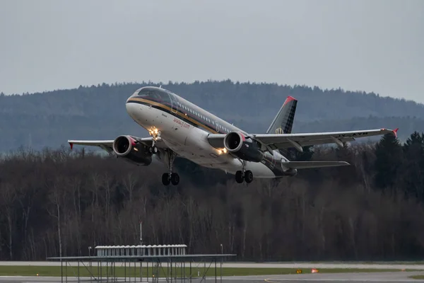 Цюрих Швейцария Января 2023 Года Самолет Airbus A319 132 Королевских — стоковое фото