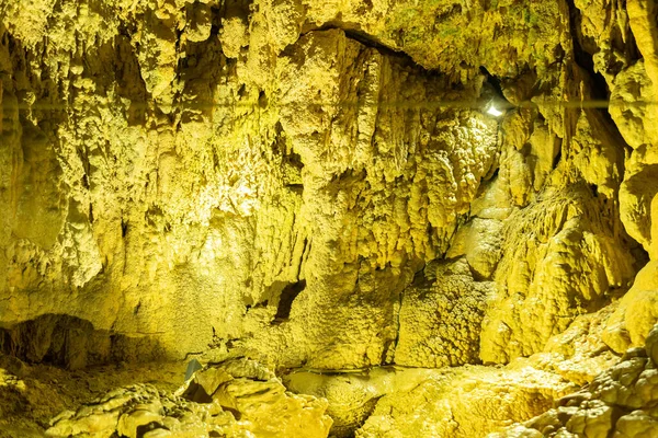 Baar Szwajcaria Kwietnia 2023 Niesamowicie Fascynująca Formacja Skalna Wewnątrz Jaskini — Zdjęcie stockowe