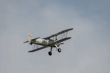 Rhine Vadisi, Saint Gallen, İsviçre, 20 Mayıs 2023 HB-RBG Boeing Stearman Model 75 çift katlı pervaneli uçak,