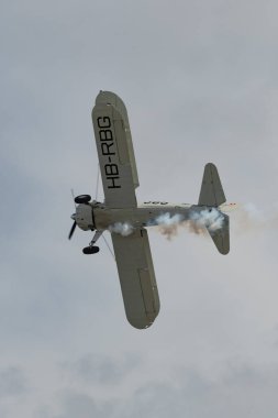 Rhine Vadisi, Saint Gallen, İsviçre, 20 Mayıs 2023 HB-RBG Boeing Stearman Model 75 çift katlı pervaneli uçak,