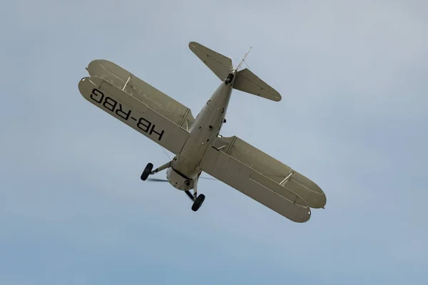 스위스 2023 Rbg Stearman Model Double Decker Propeller Plane — 스톡 사진
