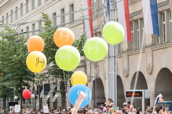 Zurique Suíça Junho 2023 Balões Desfile Orgulho Centro Cidade — Fotografia de Stock