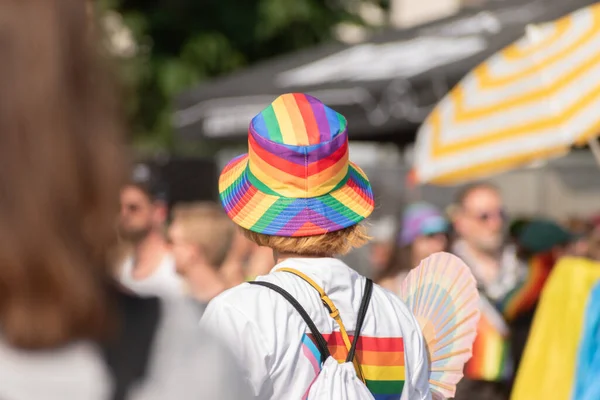 Zurich Suiza Junio 2023 Persona Con Sombrero Género Color Arco — Foto de Stock