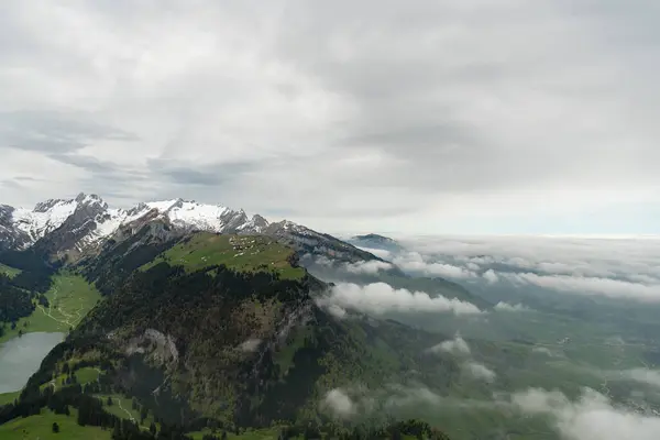 Góra Hoher Kasten Saint Gallen Szwajcaria Maja 2023 Mglisty Nastrój — Zdjęcie stockowe