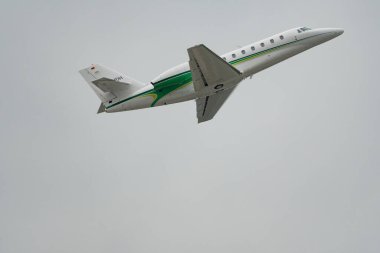 Zürih, İsviçre, 19 Mayıs 2023 D-CMDH Cessna 680 Citation Hükümdar iş uçağı kalkış pisti 10