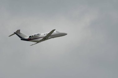 Zürih, İsviçre, 19 Mayıs 2023 9A-JSE Cessna CJ2 iş uçağı havalandıktan hemen sonra