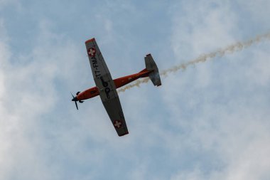 Speck-Fehraltorf, Zürih, İsviçre, 1 Temmuz 2023 Pilatus PC-7 uçak gösterisi
