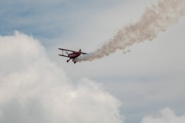 Speck-Fehraltorf, Zürih, İsviçre, 1 Temmuz, 2023 N-8671 Pitts S-1S Özel akrobatik uçak gösterisi sırasında