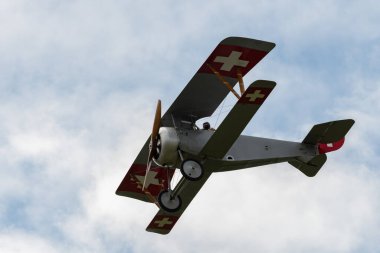 Speck-Fehraltorf, Zürih, İsviçre, 1 Temmuz, 2023 HB-RNA Nieuport 23-C1 tarihi çift katlı hava aracı