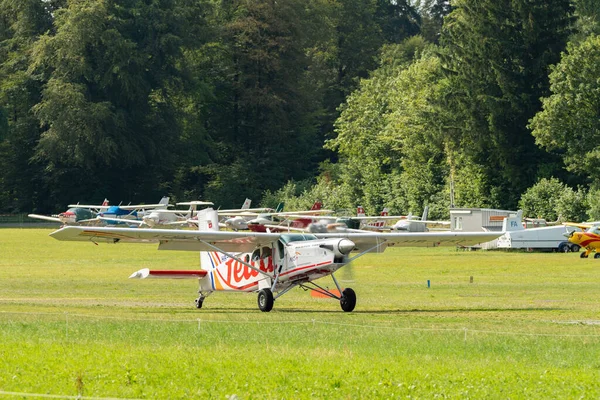 瑞士苏黎世Speck Fehraltorf 2023年7月1日Hb Fkl Pilatus Turbo Porter从一个小机场出发 — 图库照片