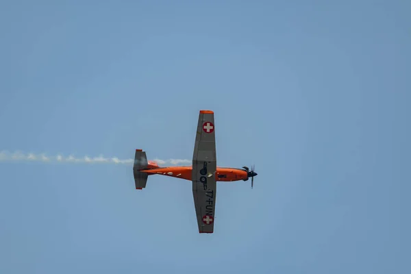 stock image Speck-Fehraltorf, Zurich, Switzerland, July 1, 2023 Pilatus PC-7 aircraft performances during an air display