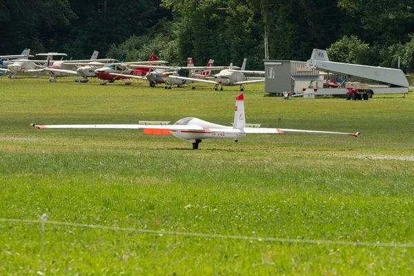 Speck Fehraltorf Zurich Switzerland July 2023 Swift Glider Landing Small — Stock Photo, Image