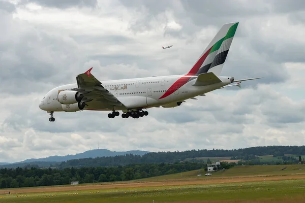 Zürich Svájc 2023 Július Eoh Emirates Airbus A380 861 Repülőgép — Stock Fotó