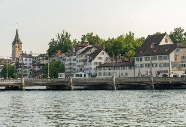 Zurique Suíça Junho 2023 Vista Sobre Rio Limmat Centro Cidade — Fotografia de Stock