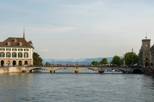 Ζυρίχη Ελβετία Ιουνίου 2023 Άποψη Του Ποταμού Limmat Στο Κέντρο — Φωτογραφία Αρχείου