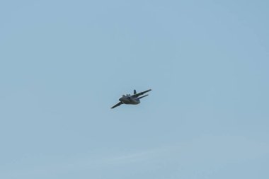 Mollis, İsviçre, 18 Ağustos 2023 I-MJET SIAI 211 uçağı bir hava gösterisi sırasında