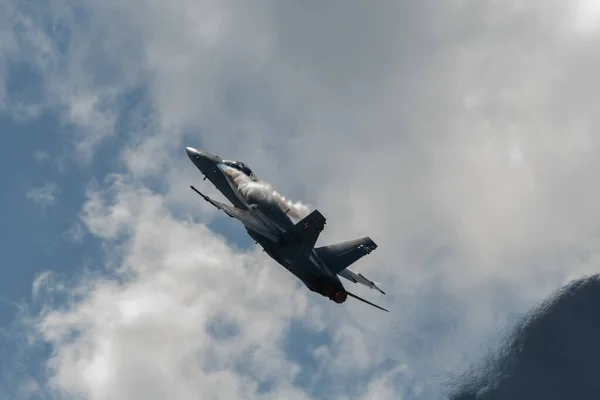 Mollis Sviçre Ağustos 2023 Sviçre Ordusu Mcdonnell Douglas Savaş Uçağı — Stok fotoğraf