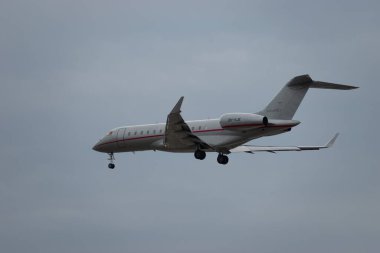 Zürih, İsviçre, 15 Ocak 2024 9H-VJE Vista Jet Bombacısı Global 6000 uçak Davos 'taki dünya ekonomik forumu sırasında 14. piste iniyor.