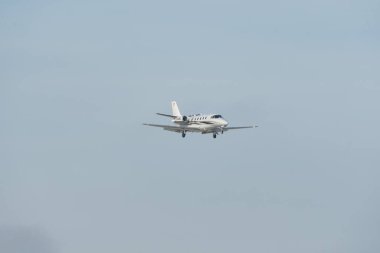 Zürih, İsviçre, 14 Ocak 2024 D-CANG Vista Jet Cessna 650XL Citation XLS + uçakları Davos 'taki dünya ekonomik forumu sırasında 14. piste yaklaşırken