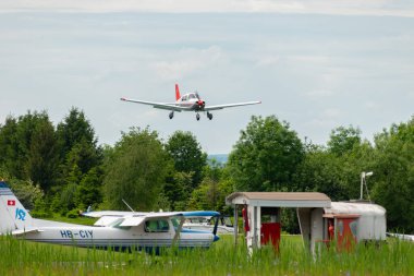 Wangen-Lachen, İsviçre, 26 Mayıs 2024 HB-PPW Piper PA-28 Archer II pervaneli uçak