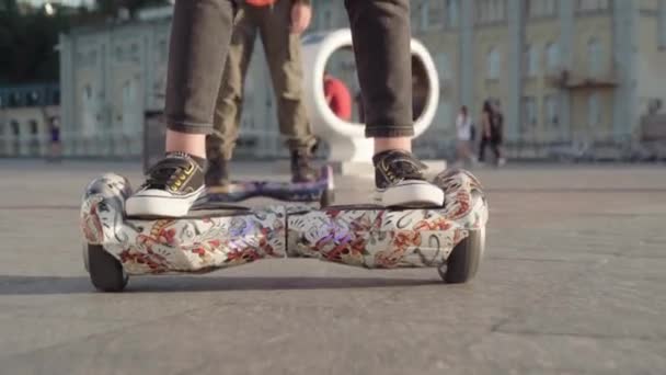 Kyiv Ukraina September 2021 Anak Laki Laki Naik Gyro Board — Stok Video