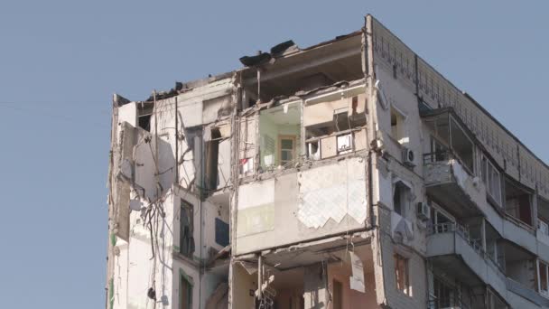 Dnjpro Stad Oekraïne Vernietigde Een Flatgebouw Getroffen Door Een Russische — Stockvideo
