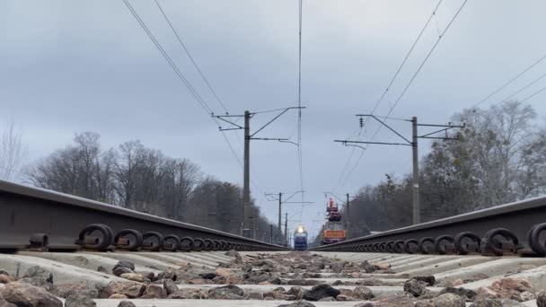Kyiv Ukrayna Nisan 2023 Tren Kameranın Üzerinde Gidiyor — Stok video