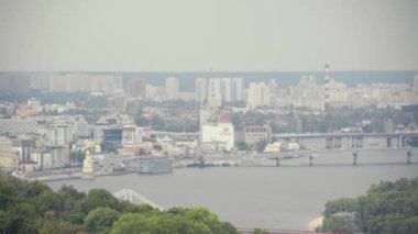 Ukrayna 'nın Kyiv şehrinin silueti. Ağustos 2023