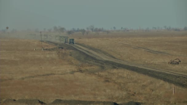 Chersoń Ukraina Października 2023 Konwój Pojazdów Wojskowych Wybiera Się Misję — Wideo stockowe
