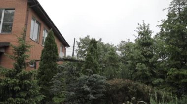 Ukrayna 'nın Kyiv banliyösündeki modern kulübe 