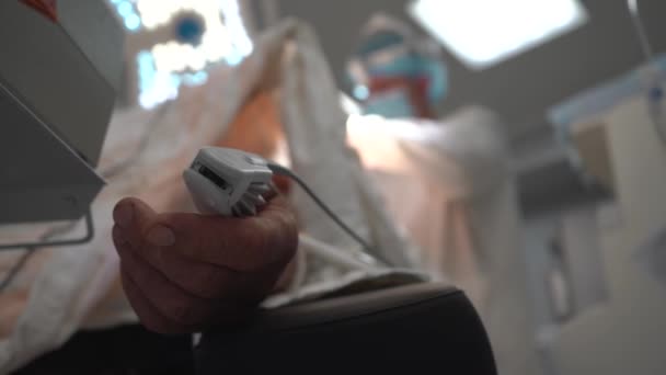 Kiev Ucrania Mayo 2022 Los Médicos Están Haciendo Cirugía Quirófano Video de stock