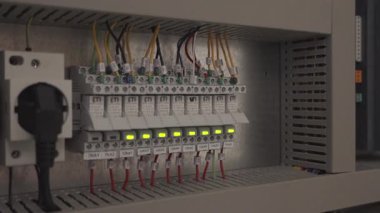 Kablolu elektrik kontrol paneli