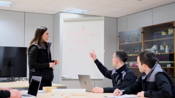 Des Collègues Industrie Discutent Réunion Brainstorming Travail Équipe Concept Leadership — Video