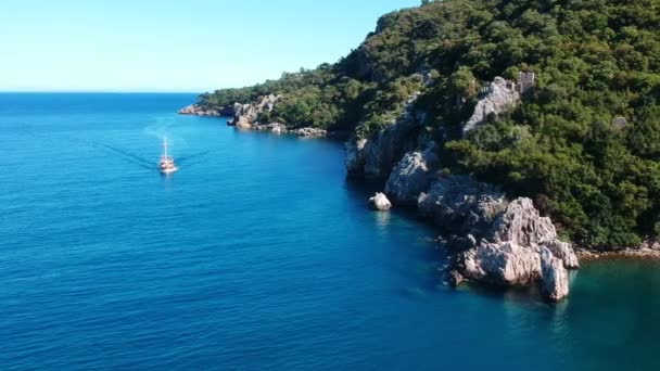 Deux Yachts Réchauffent Méditerranée Près Ancien Olympe Photo Montre Les — Video